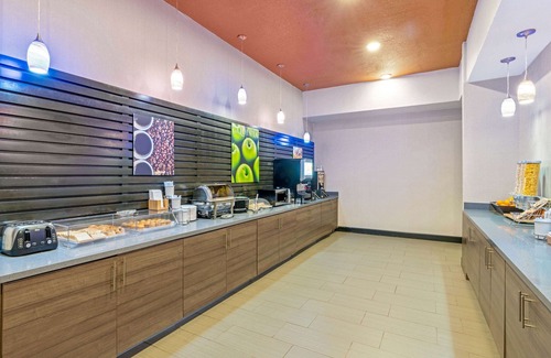 Guthrie Hotel | La Quinta Inn & Suites by Wyndham Guthrie