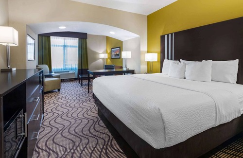 Artesia Hotel | La Quinta Inn & Suites by Wyndham Artesia