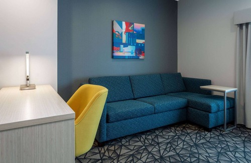 Joliet Hotel | La Quinta Inn & Suites by Wyndham Shorewood