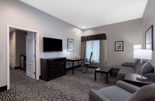 Madison Hotel | La Quinta Inn & Suites by Wyndham Huntsville Airport Madison