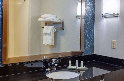 Edmond Hotel | La Quinta Inn & Suites by Wyndham Edmond