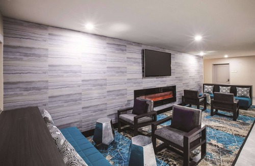 Walker Hotel | La Quinta Inn & Suites by Wyndham Walker - Denham Springs