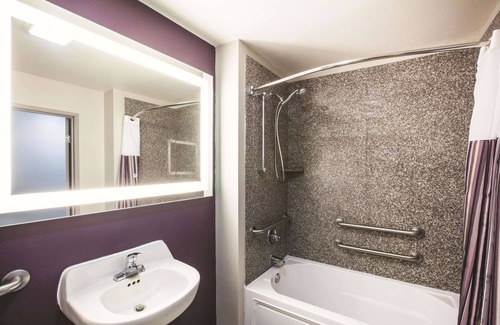 Walker Hotel | La Quinta Inn & Suites by Wyndham Walker - Denham Springs