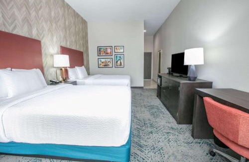 Euless Hotel | La Quinta Inn & Suites DFW West-Glade-Parks