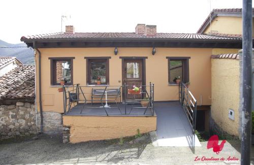 Jomezana De Abajo House | La Quintana de Antón