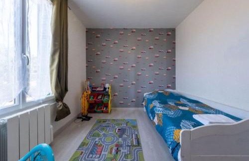 Brinon-sur-Sauldre House | La Raboliote -Maison 3 chambres- jardin - 15 min Parc Fédéral Lamotte - CAUTION OBLIGATOIRE