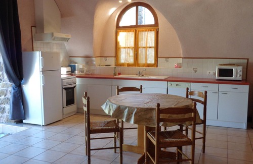 Saint-Andre-de-Vezines House | LA REMISE, small house in the heart of an old farmhouse