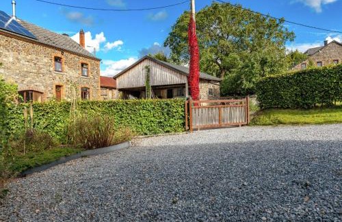 Marcouray House | La Roche Cozy Forest Escape