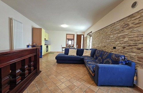 Fossato di Vico House | La Rosa dei Venti - Ponente [Country House]