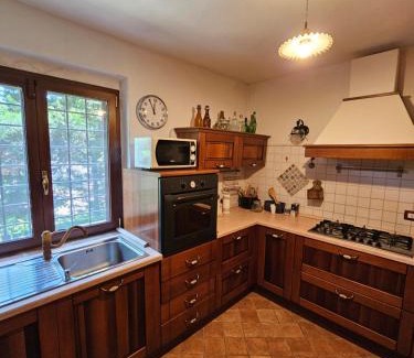 Fossato di Vico Apartment | La Rosa dei Venti - Country House