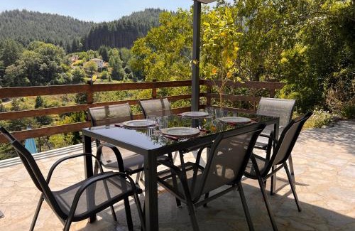 Roquedur House | La Roseraie - Gite avec piscine en Cévennes