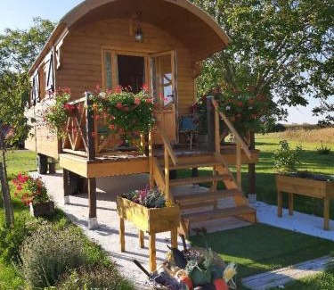 Soings-en-Sologne House | LA ROULOTTE DE FLORETTE avec jacuzzi gratuit