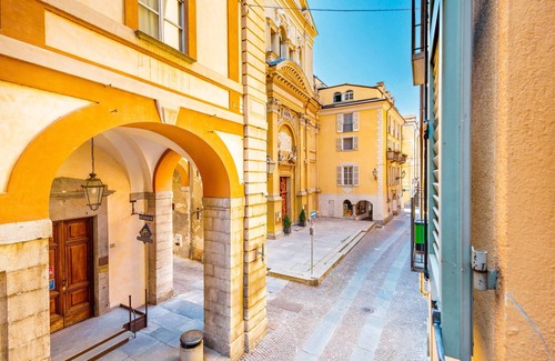 Centro Storico Apartment | La Santa Maria - Studio Apartment, Sleeps 2