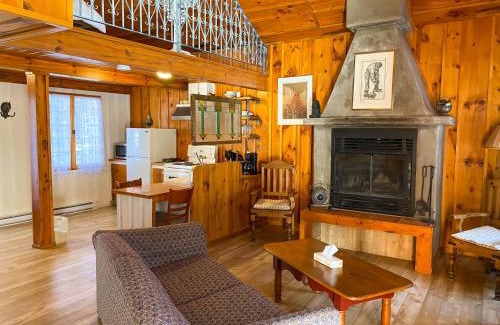 Sainte-Adele Ski Chalet | La Sapinette