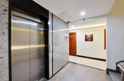 Bommasandra Hotel | La Sara Gateway