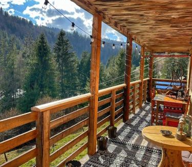 Garda de Sus Ski Chalet | La Sava lui Traian