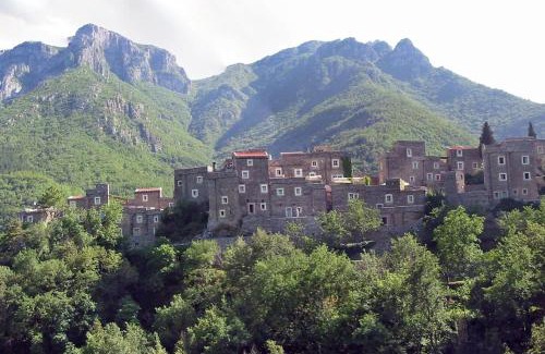 Colletta House | La Scala within a stunning 13th century setting