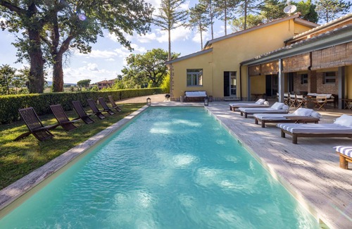 San Casciano dei Bagni House | La Scuola, sumptuous villa with swimming pool