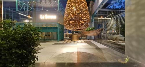 Madhapur Hotel | La Serene