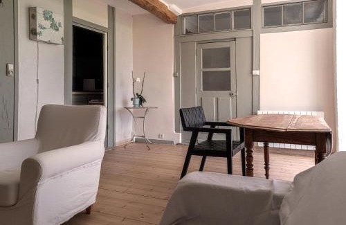 Bard-les-Epoisses Apartment | La serre