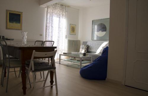Gubbio Apartment | La Signora Dei Fiori