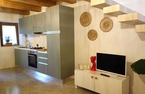 Capodarco House | La Smeraldina: your home within walking distance of everything!
