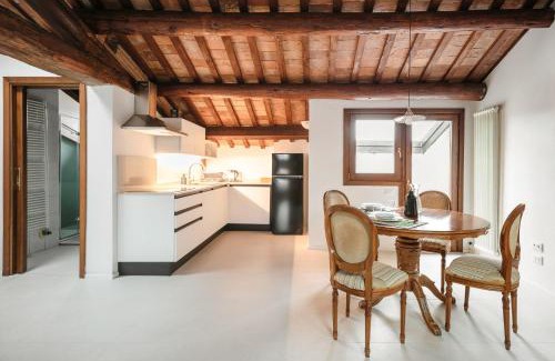 Vicenza Apartment | La soffitta di Catterina