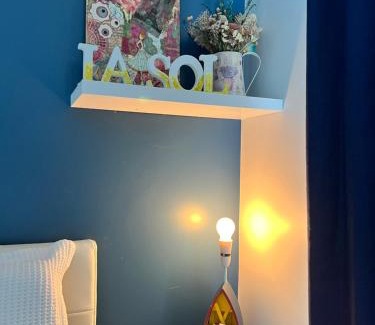 Hamilton House | LA SOL 2 - close to uni - ensuite & seperate entrance