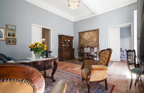 Bastide Saint-Louis Apartment | La Suite Barbes