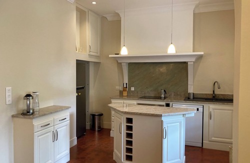 Apt Apartment | La Suite Grégoire for a stay of culture, history and Provençal tastes