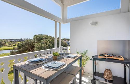 Bourgenay Apartment | La Terrasse Du Golf Vue Golf
