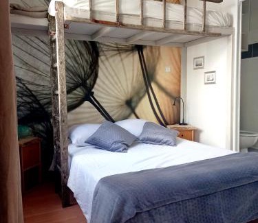 Le Passage House | La terrasse Majorelle.