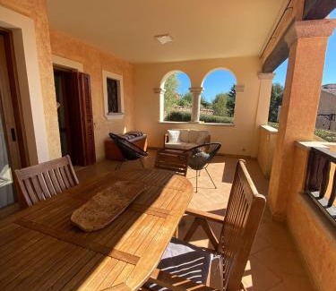 Pittulongu Apartment | La Terrazza Del Faro