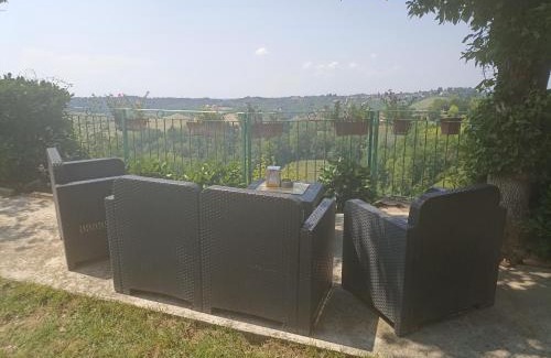 Asti House | La Terrazza Mombarone