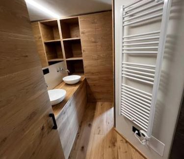 La Thuile Apartment | La Thuile: Sci, Trekking e Relax