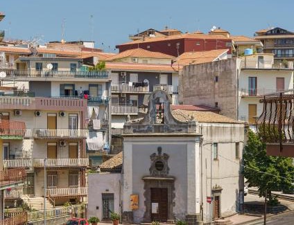 Aci Catena Apartment | La Timpa House Aci Comics&Games 15 minuti Etna 30 minuti