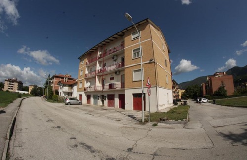 Cerreto dʼEsi House | La Torre