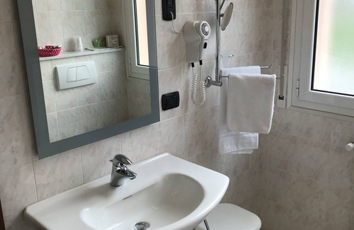 Castel San Pietro Terme Hotel | La Torretta