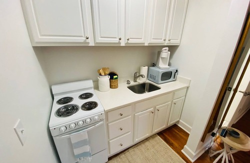 Pass-a-Grille Historic District Apartment | La Tortuga Historic Downtown Pass A Grille St Pete Beach 1 thru 9
