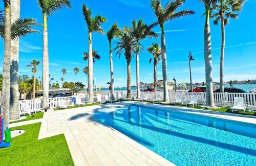 Pass-a-Grille Historic District Apartment | La Tortuga Historic Pass A Grille St Pete Beach 68