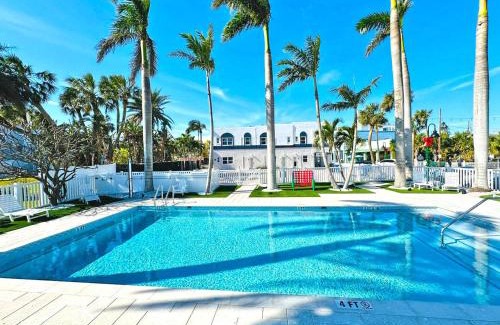 Pass-a-Grille Historic District Apartment | La Tortuga Historic Pass A Grille St Pete Beach 14