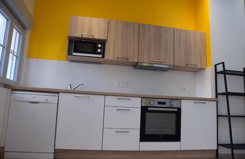 Verdun Apartment | La Tour Chaussée