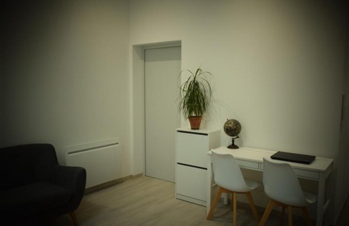 Verdun Apartment | La Tour Chaussée