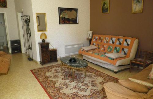 Condom Apartment | La Tour De Claustre