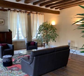 Avallon Apartment | La tour de Jade