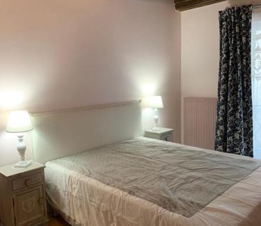 Avallon Apartment | La tour de Jade