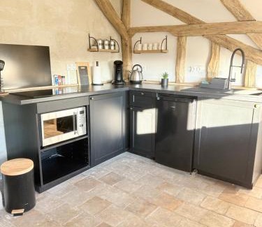 Chinon Apartment | La tour de l Horloge, appt typique à 500m du château