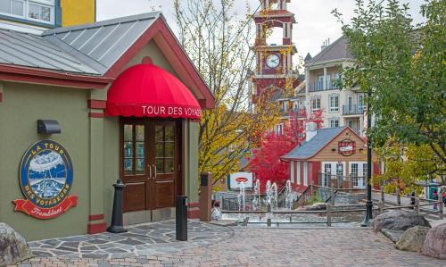 Mont-Tremblant Pedestrian Village Hotel | La Tour des Voyageurs II