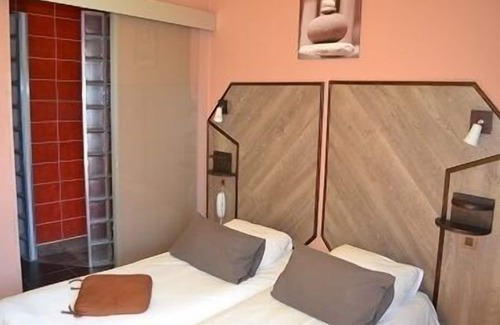 La Bastide-de-Serou Hotel | La Tour du Loup