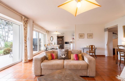 La Trinite-sur-Mer Apartment | La Trinité/Mer-3-room apartement-73m²-Port view-Wifi-2*